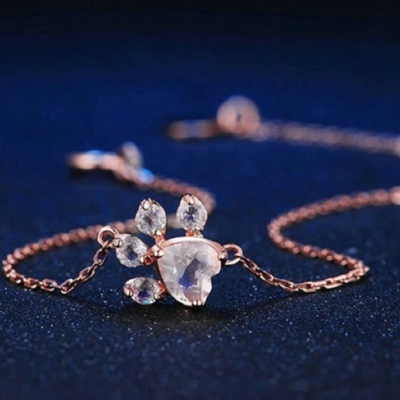Jewelry - NEW Rose Gold Plated Bracelet